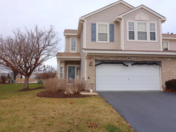 1940 Candlelight Cir, Montgomery, IL 60538