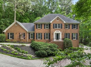 127 Roe Hampton Ln, Stone Mountain, GA 30087