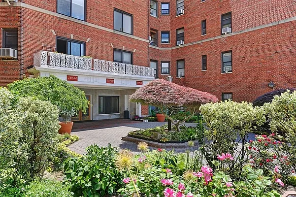 Rented by Corcoran | media 28