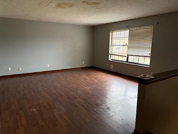 2nd image of 14 Morris Ct