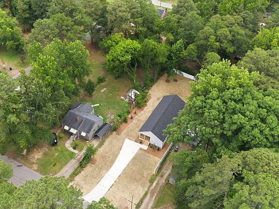 4th image of 1304 Goldsboro Ave