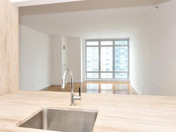 3rd image of 2 Northside Piers APT 8J