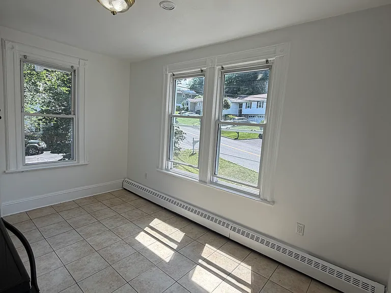 Old Knollwood Rd — Photo 17