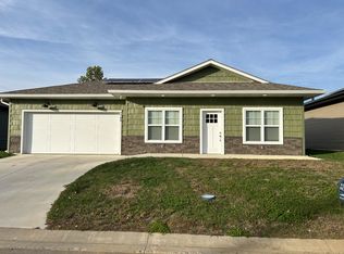 7700 Enclave Dr, Newburgh, IN 47630