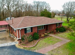 135 Pine Ridge Rd, Tuscumbia, AL 35674