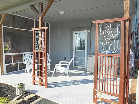 4th image of 491 Hill Ln