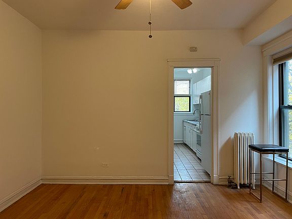 5th image of 5129 S Drexel Ave #2C