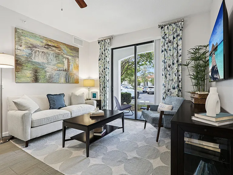 Mila Apartments — Photo 7
