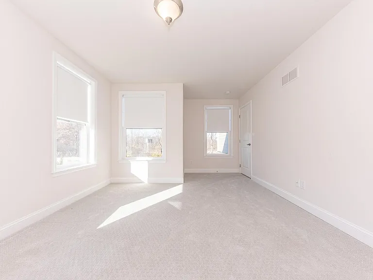 3341 Roseford Blvd — Photo 28