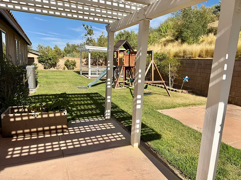 5552 Las Brisas Ter — Photo 19