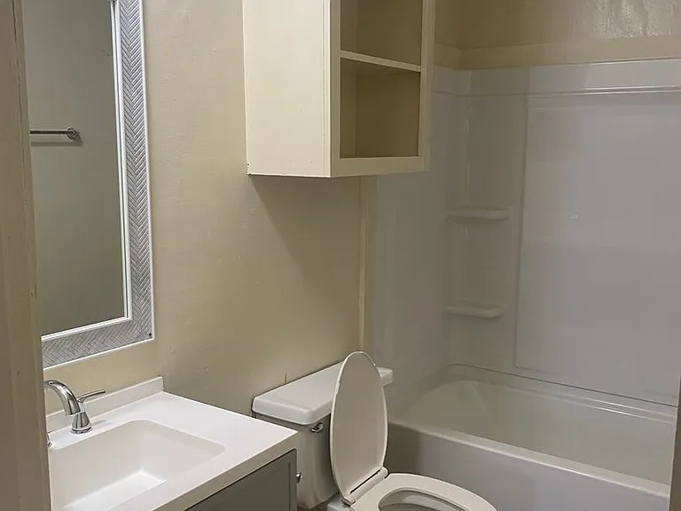 1346 Jade Ave — Photo 6