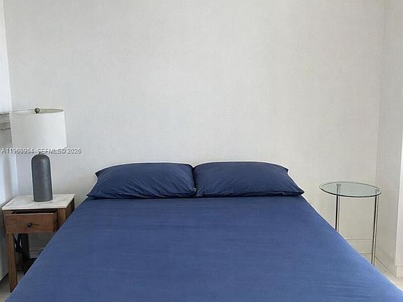 4th image of 185 SW 7th St APT 2406