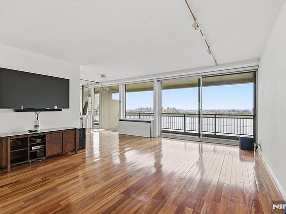 5th image of 2 Horizon Rd APT 1214