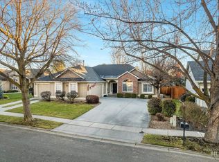 563 E Ridge Dr, Eagle, ID 83616