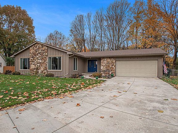 2nd image of 5223 Monticello Ct