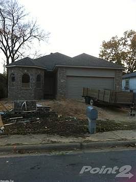 2nd image of 507 E 23rd St