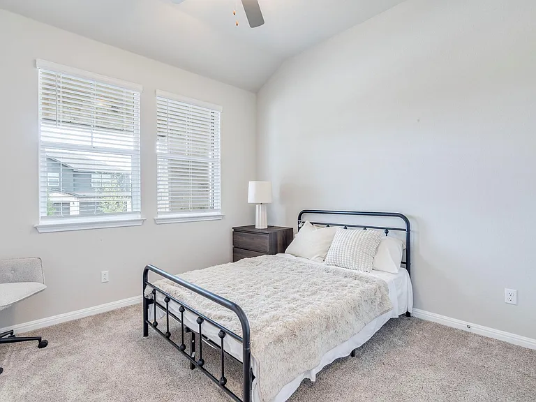 261 Cathedral Mountain Dr — Photo 25