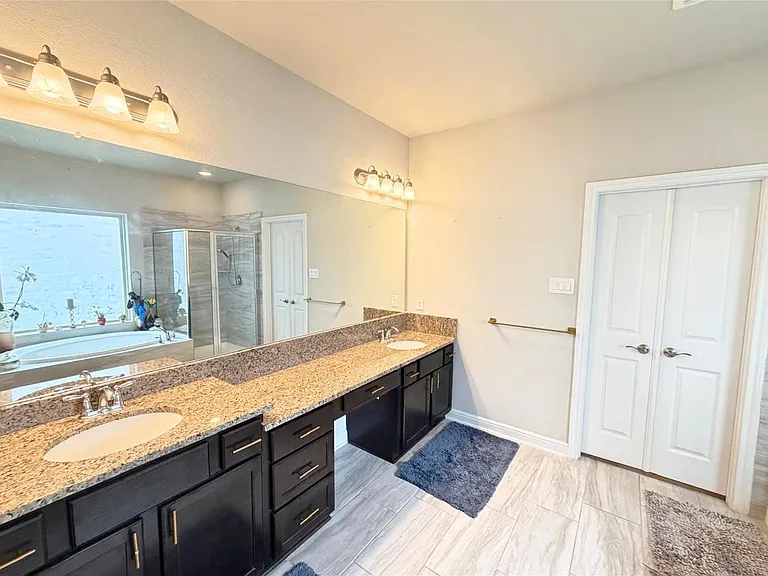 244 Upland Dr — Photo 15