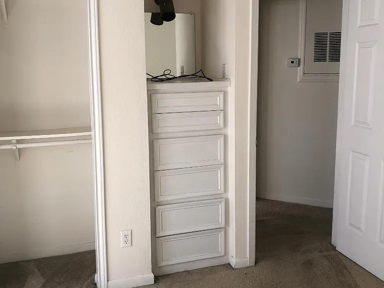 Unit Photo