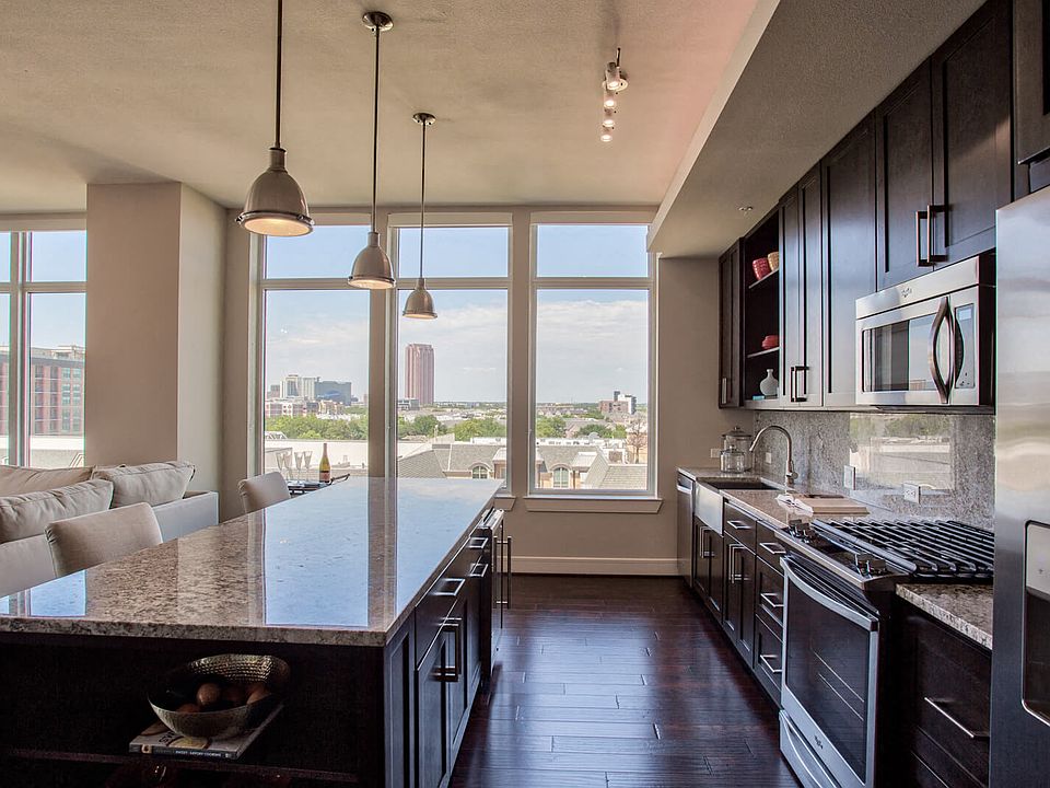 Large windows for lots of natural light