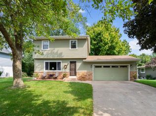2808 Q Ave NW, Cedar Rapids, IA 52405