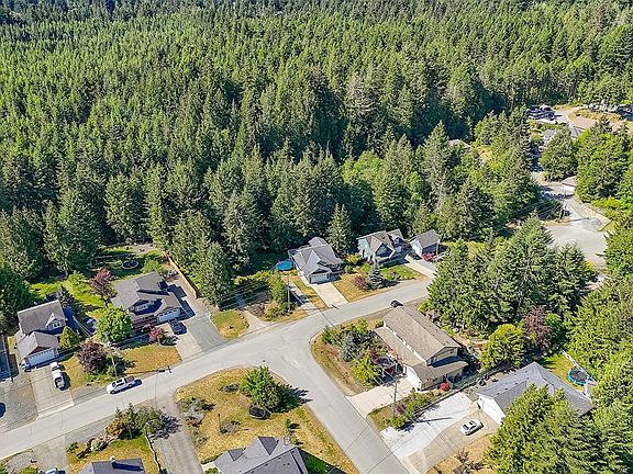 3rd image of 2252 Baron Rd