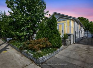 1269 Broadview Ave, Toronto, ON M4K 2T5