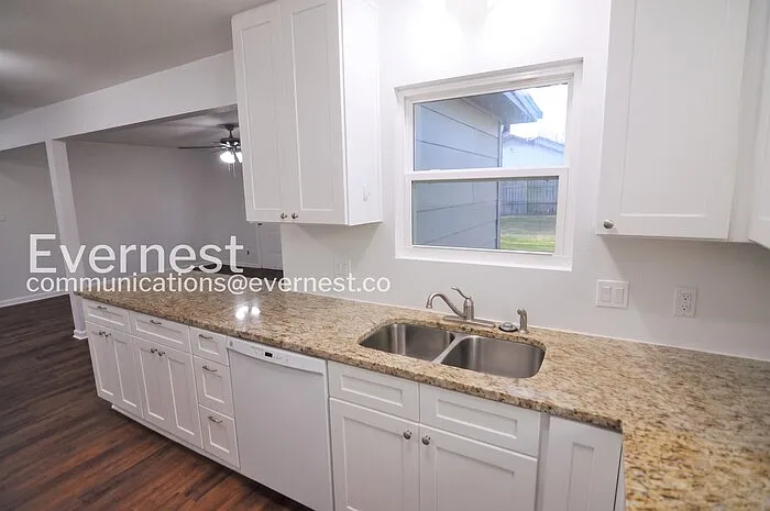 9864 Childress Dr — Photo 6