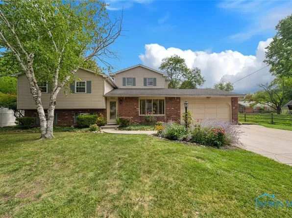 504 N Wintergarden Rd, Bowling Green, OH 43402