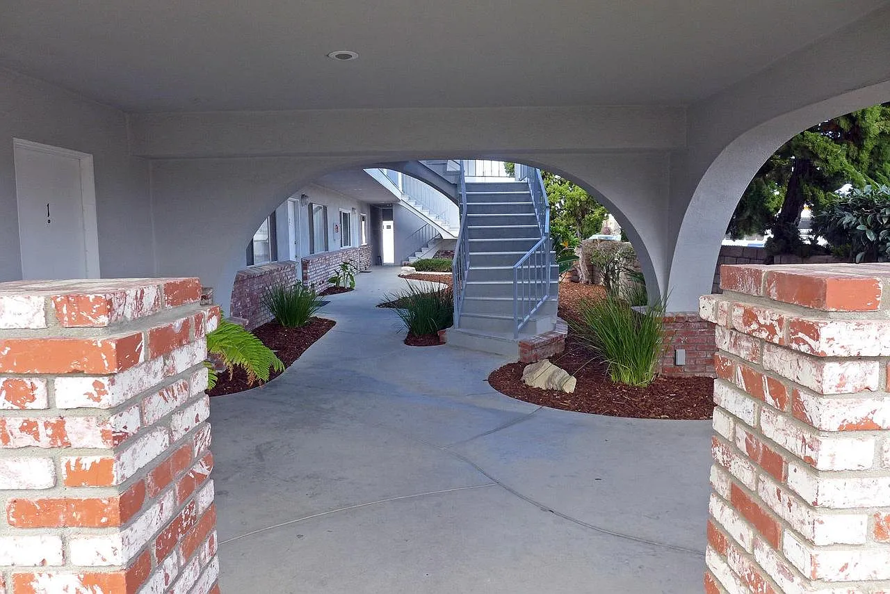 4903 Nautilus St — Photo 4