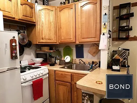 Rented by Bond New York | media 15