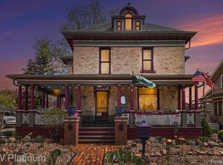 216 S Main St, Yale, MI 48097