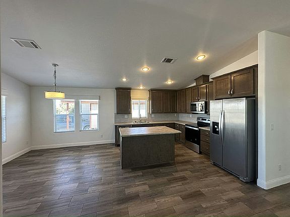2nd image of 2501 W Wickenburg Way Space 70