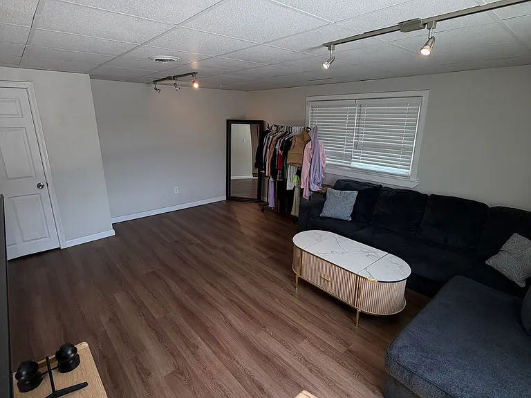 281-283 Beaver St #3 — Photo 6
