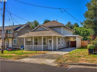 327 SW Main Ct, Warrenton, OR 97146