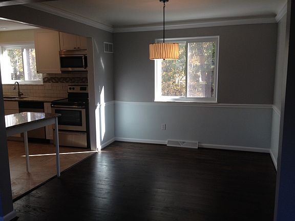 4th image of 1721 Kingsway Ct