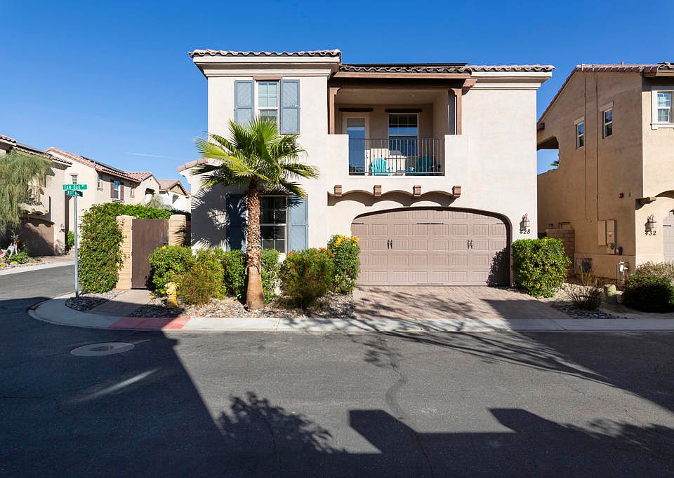1st image of 428 Tan Oak Dr