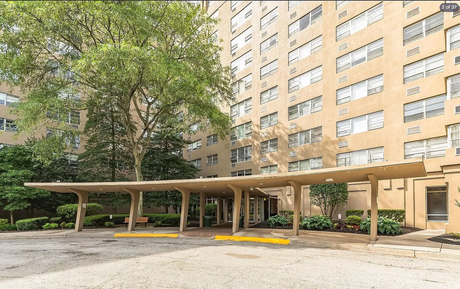 2 bed, 925 sqft, $1,550 — Photo 1