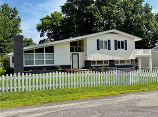 1000 Lynn Dr, Effingham, IL 62401