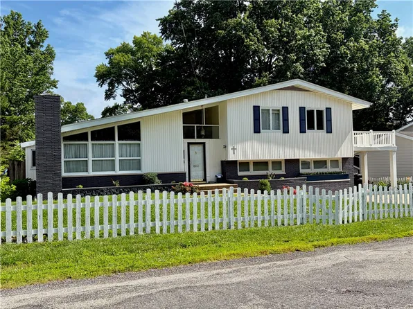 1000 Lynn Dr, Effingham, IL 62401