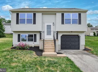 292 Edinburgh Rd, York, PA 17406