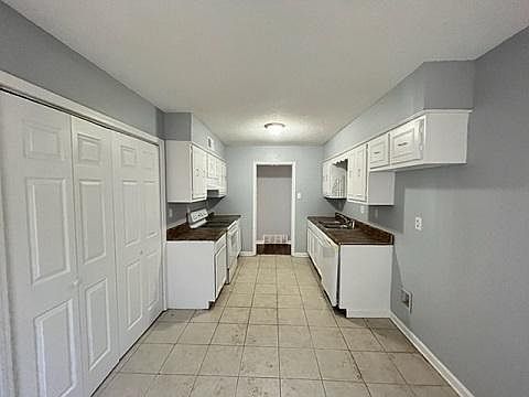 5th image of 4446 Crescent Park Dr