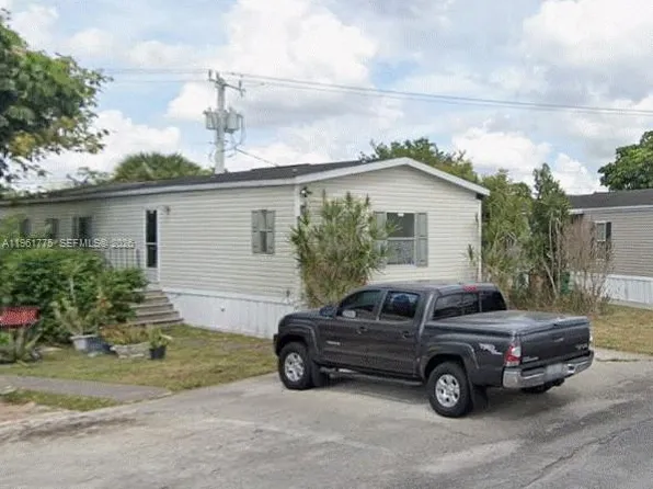411 SW 131st Ave, Fort Lauderdale, FL 33325