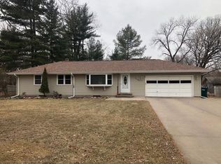 8346 Groveland Rd, Mounds View, MN 55112