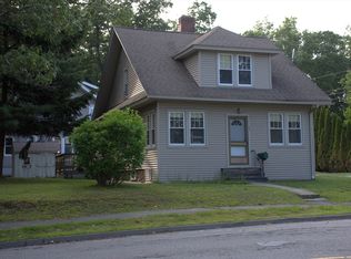 142 College St, Worcester, MA 01610