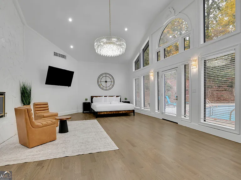 3018 W Pine Valley Rd NW — Photo 3