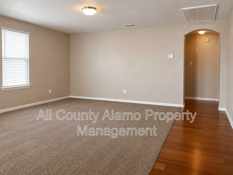 5565 Saffron Way — Photo 22