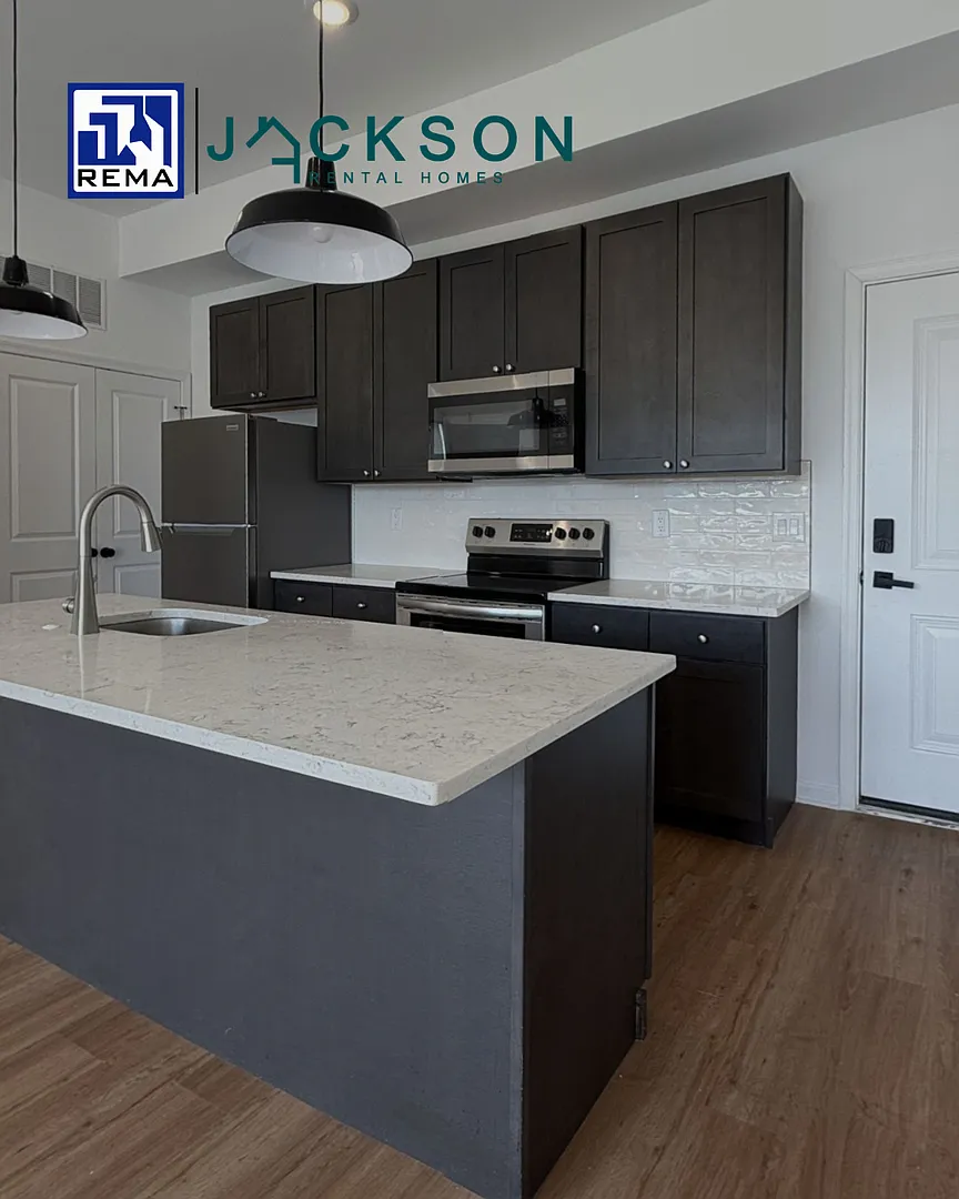 1630 North 20th Street — Photo 1