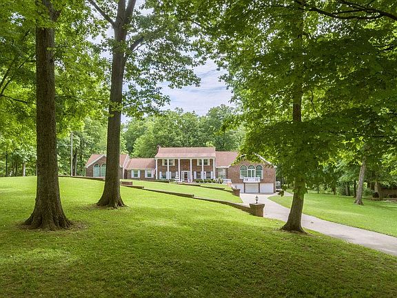 3rd image of 4911 Hickory Hollow Ln