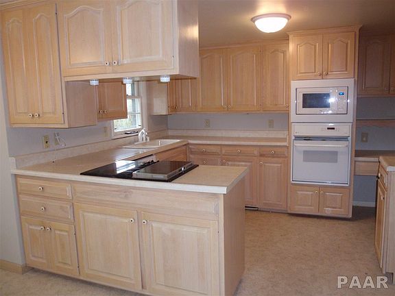 2nd image of 1805 W Baywood Ave